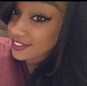 Meet your Posher, Taryn